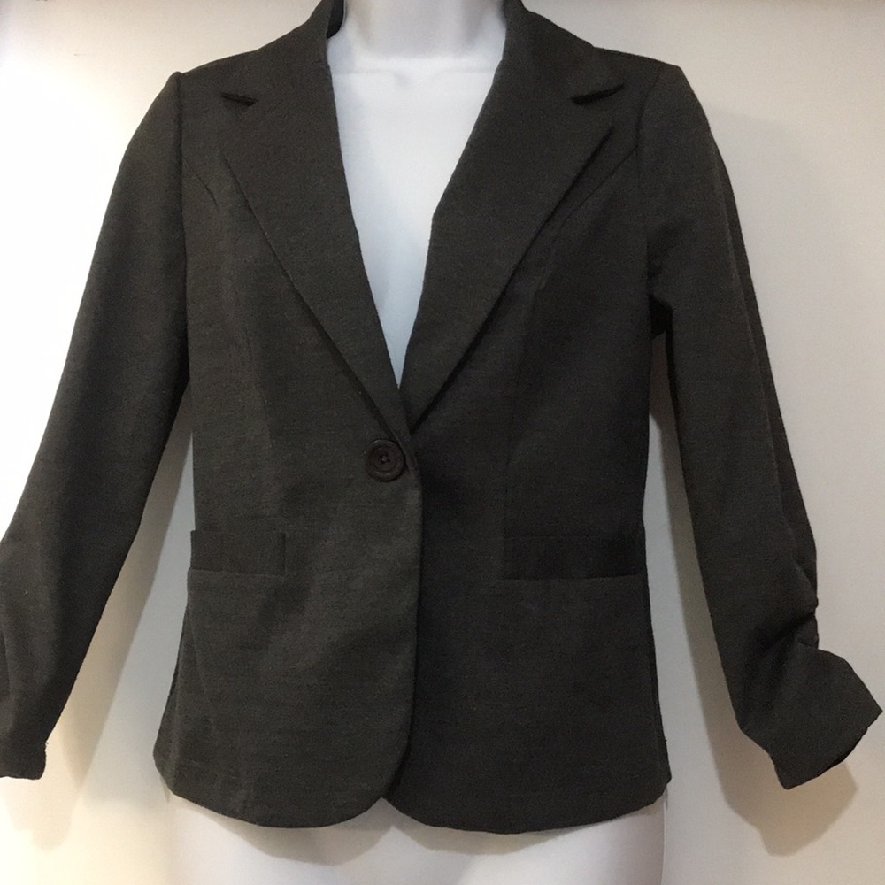 🆕✨Grey Elegant Blazer✨